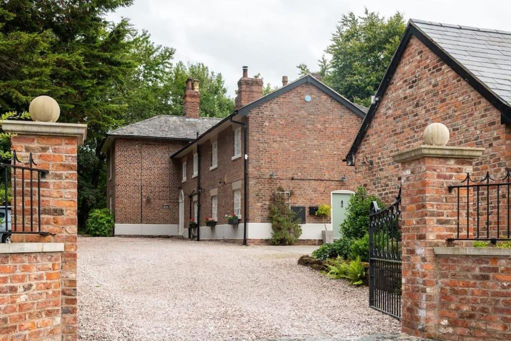 The Guesthouse At Old Vicarage Tarporley Exterior photo